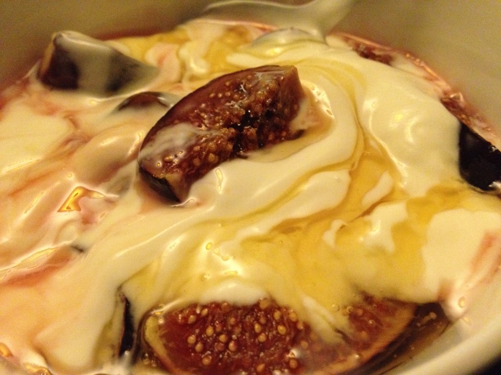 Baked Figs with Greek Yogurt and Honey