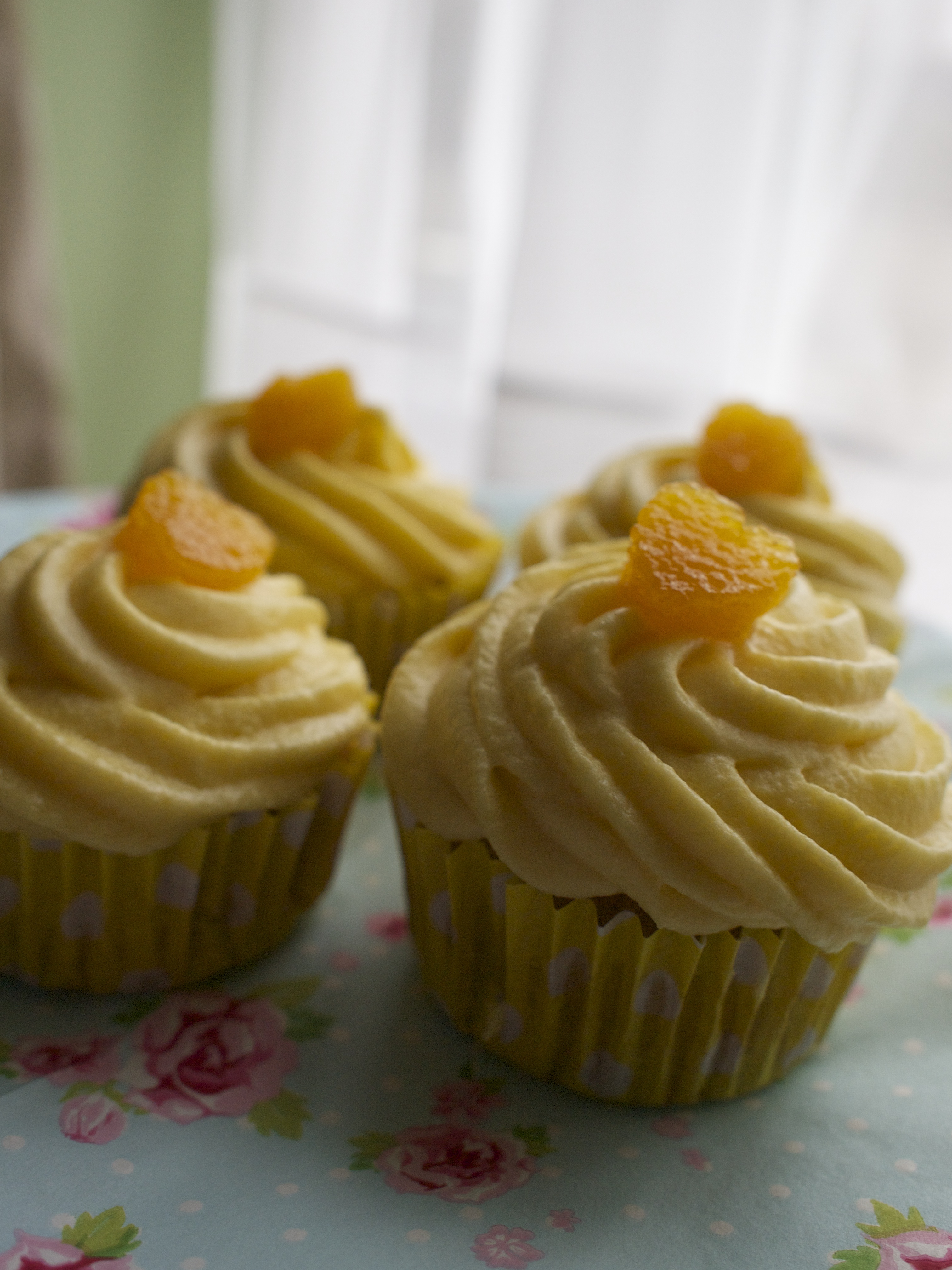 Mango Love cupcakes