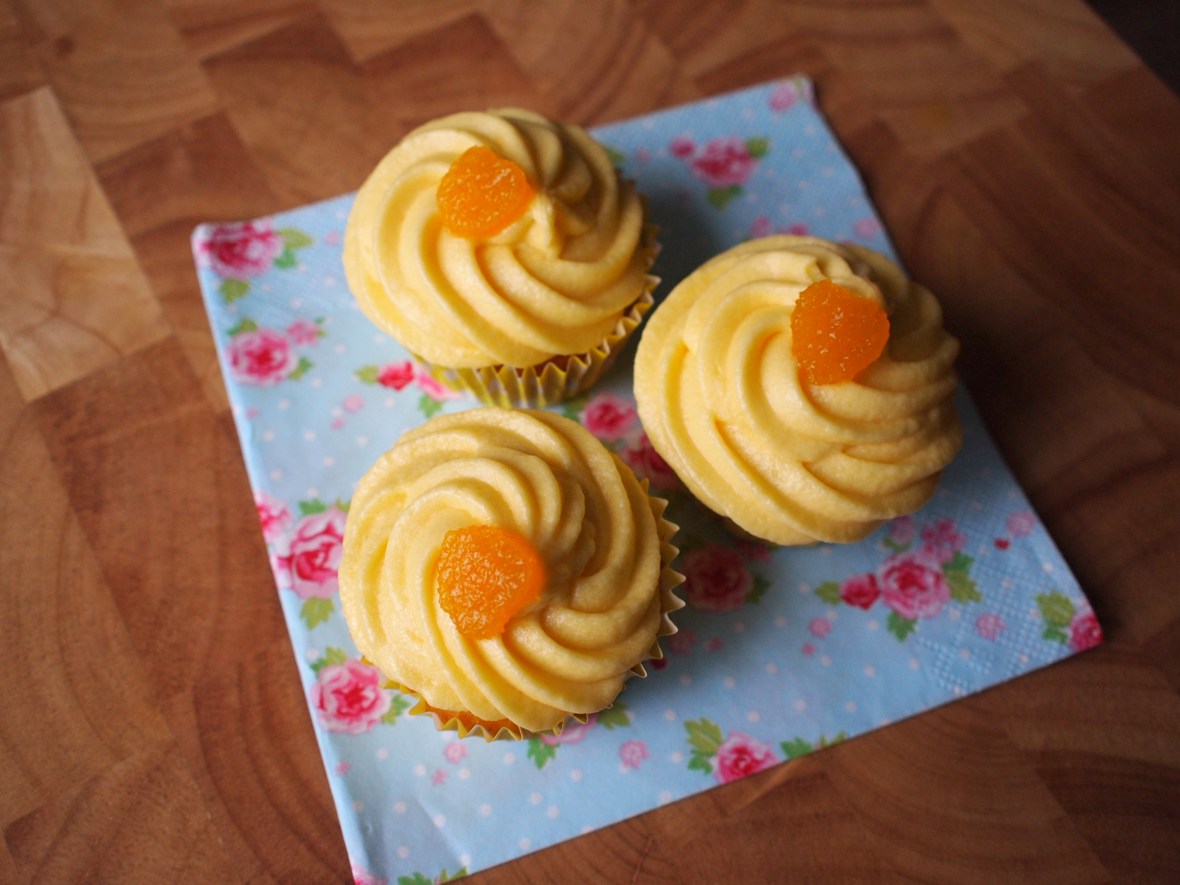 Mango Love cupcakes